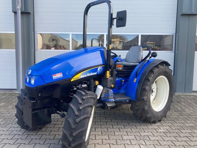 Aflevering 2022: <br/> New Holland T3040 gebruikt met kruip