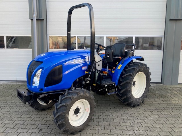 Aflevering 2023: <br/> New Holland Boomer 55 kruip 58 pk landbouw banden