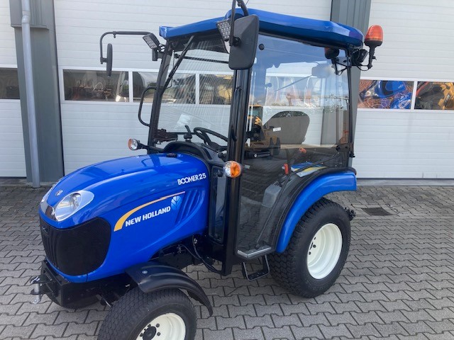 Aflevering 2023: <br/> New Holland Boomer 25 HST met cabine gebr.