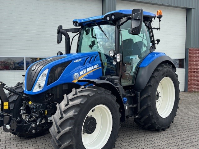 Aflevering 2025: <br/> New Holland T5.140 AC