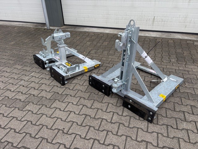 Aflevering 2025: <br/> Machinetransporter met lepelinsteek
