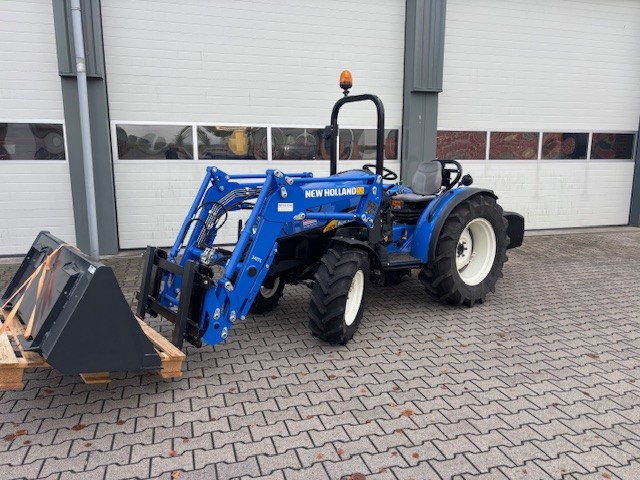 Aflevering 2025: <br/> New Holland T3030 gebr.