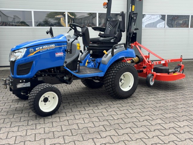 Aflevering 2026: <br/> New Holland Boomer 25 met Sicma maaier FA1500